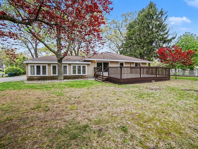 204 N Fruitport Road, Spring Lake, MI 49456