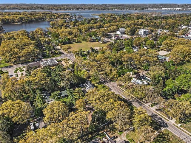 204 N Fruitport Road, Spring Lake, MI 49456