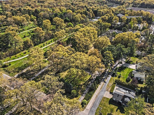 204 N Fruitport Road, Spring Lake, MI 49456