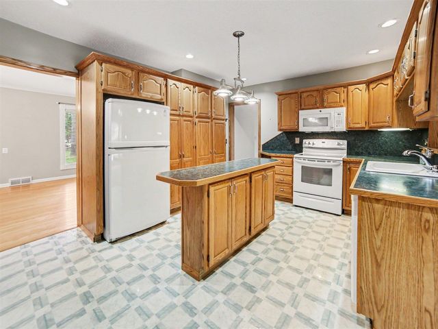 204 N Fruitport Road, Spring Lake, MI 49456