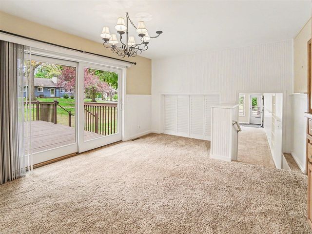 204 N Fruitport Road, Spring Lake, MI 49456