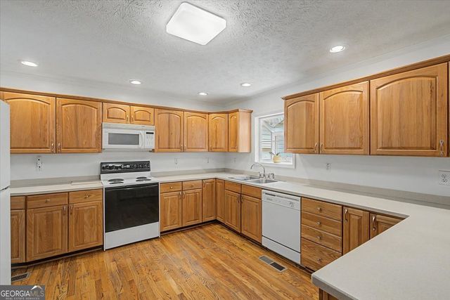 596 Morningside Drive, Hiram, GA 30141