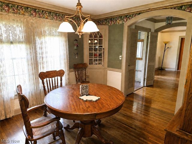 3064 Crescent Drive NE, Warren, OH 44483