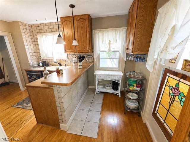 3064 Crescent Drive NE, Warren, OH 44483