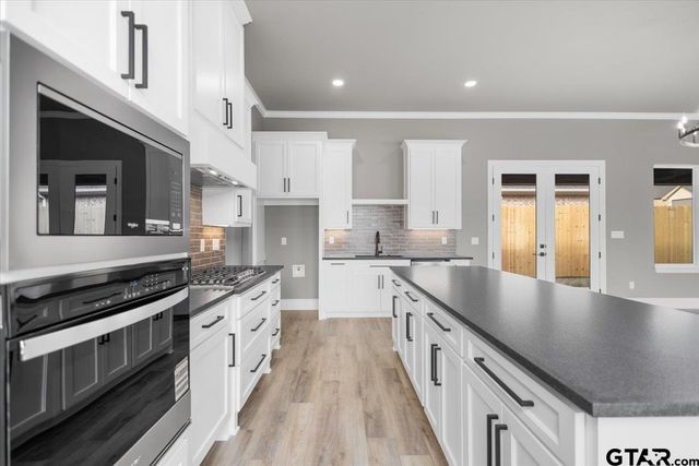 323 Mac Circle, Bullard, TX 75757