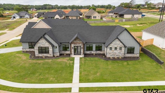323 Mac Circle, Bullard, TX 75757