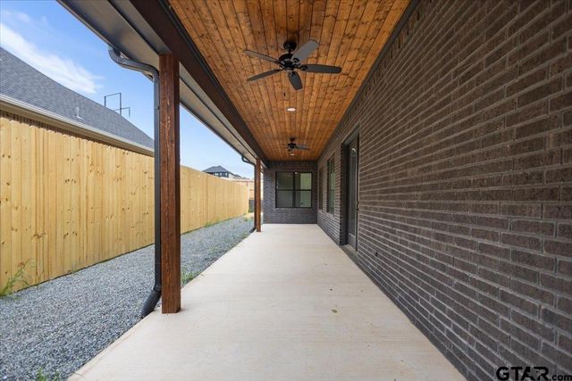 323 Mac Circle, Bullard, TX 75757