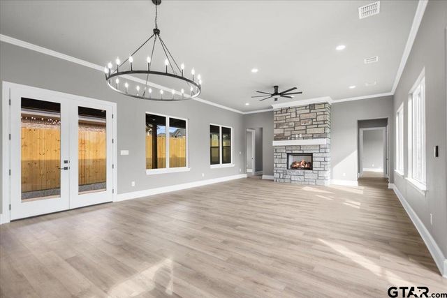 323 Mac Circle, Bullard, TX 75757