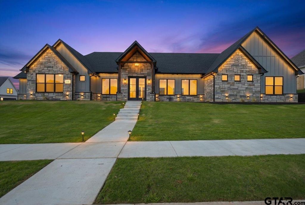 323 Mac Circle, Bullard, TX 75757
