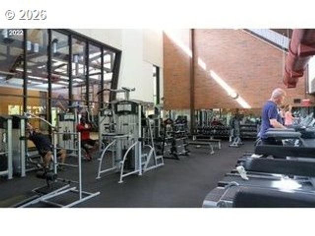 100 KERR Pkwy 52, Lake Oswego, OR 97035