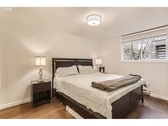 100 KERR Pkwy 52, Lake Oswego, OR 97035