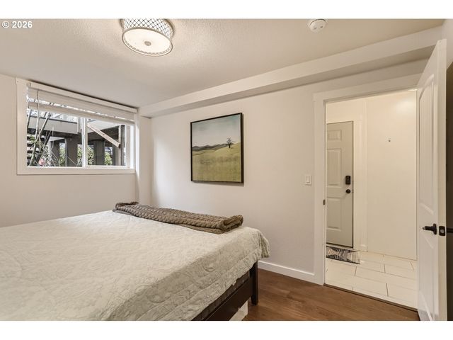 100 KERR Pkwy 52, Lake Oswego, OR 97035