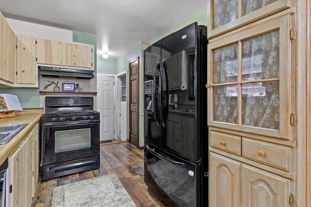 7846 W Green Tree ROAD, Milwaukee, WI 53223
