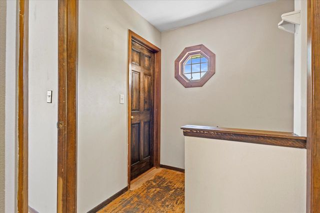 7846 W Green Tree ROAD, Milwaukee, WI 53223