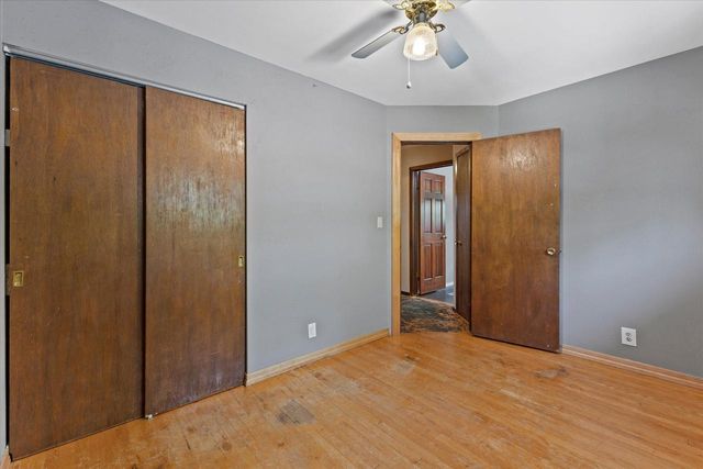 7846 W Green Tree ROAD, Milwaukee, WI 53223