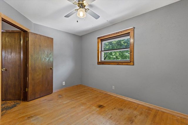 7846 W Green Tree ROAD, Milwaukee, WI 53223