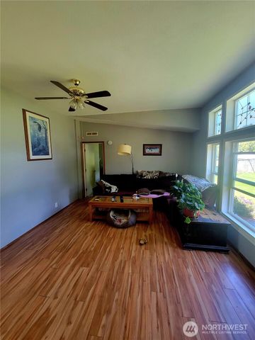 632 Meier Road, Winlock, WA 98596