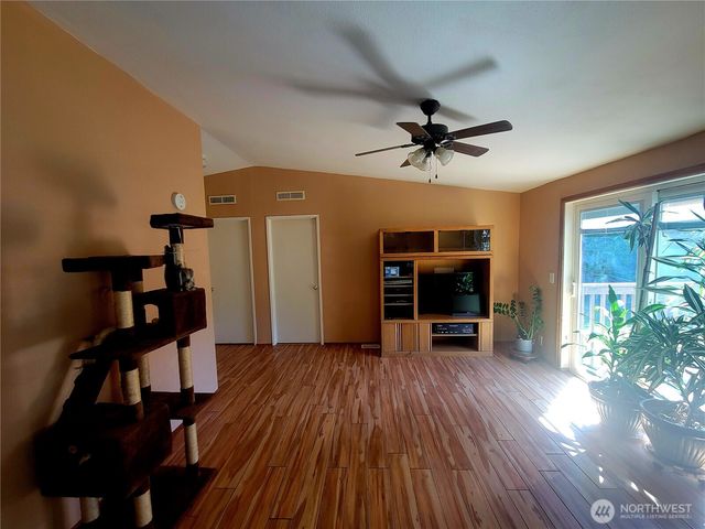 632 Meier Road, Winlock, WA 98596