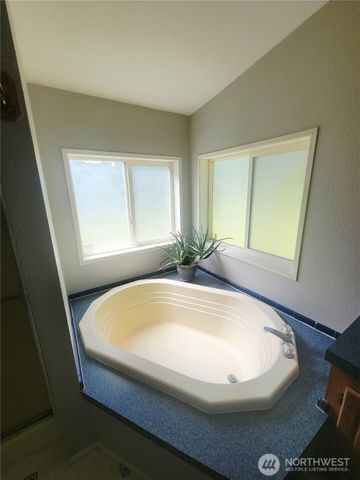 632 Meier Road, Winlock, WA 98596