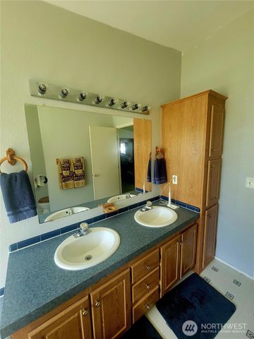 632 Meier Road, Winlock, WA 98596