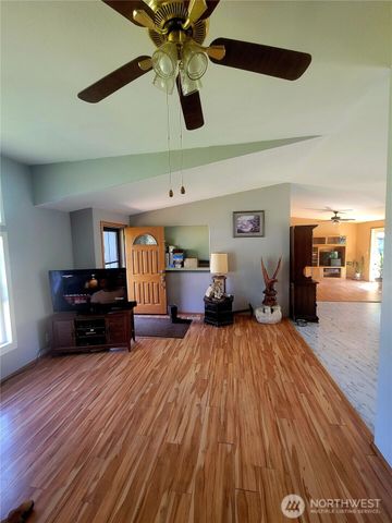 632 Meier Road, Winlock, WA 98596
