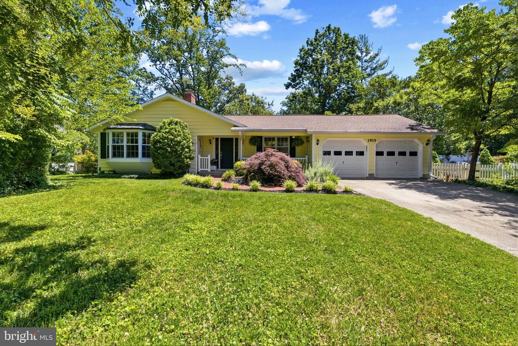 Image 1 of property listing at 1915 DULANEY PL, Annapolis, MD 21409