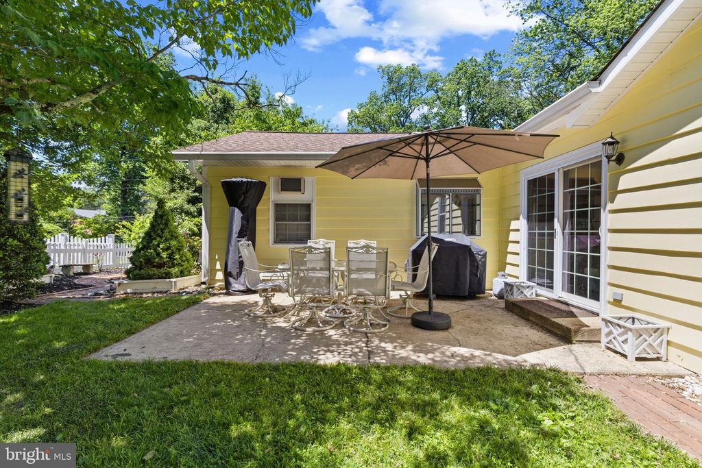 Image 28 of property listing at 1915 DULANEY PL, Annapolis, MD 21409