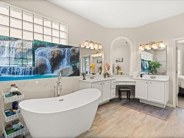 531 TERRACE COVE WAY, Orlando, FL 32828