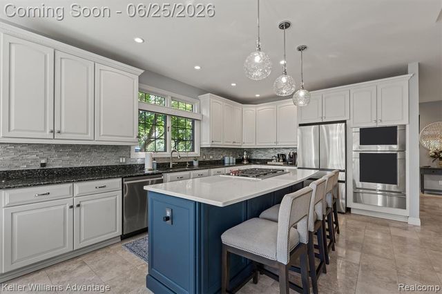 22878 Tree Top Court, South Lyon, MI 48178