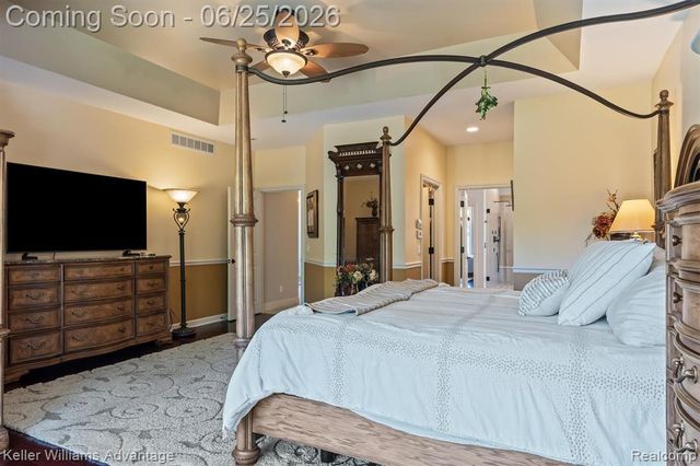 22878 Tree Top Court, South Lyon, MI 48178