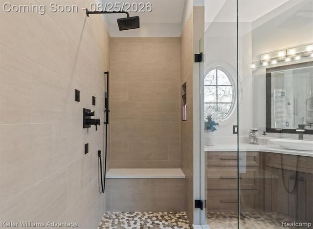 22878 Tree Top Court, South Lyon, MI 48178