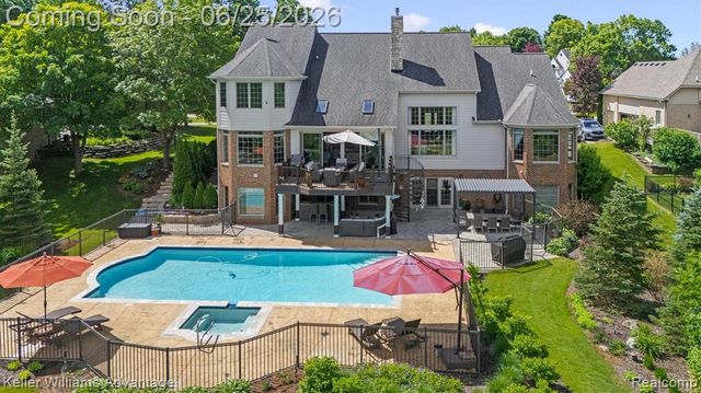 22878 Tree Top Court, South Lyon, MI 48178