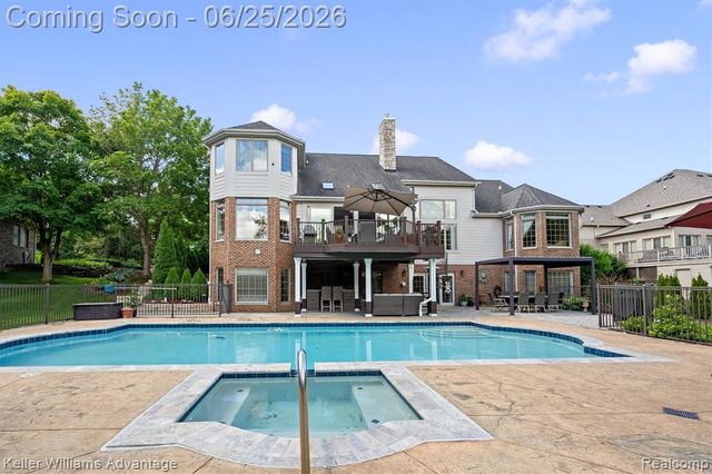 22878 Tree Top Court, South Lyon, MI 48178
