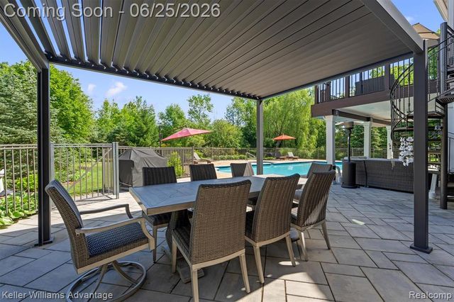 22878 Tree Top Court, South Lyon, MI 48178