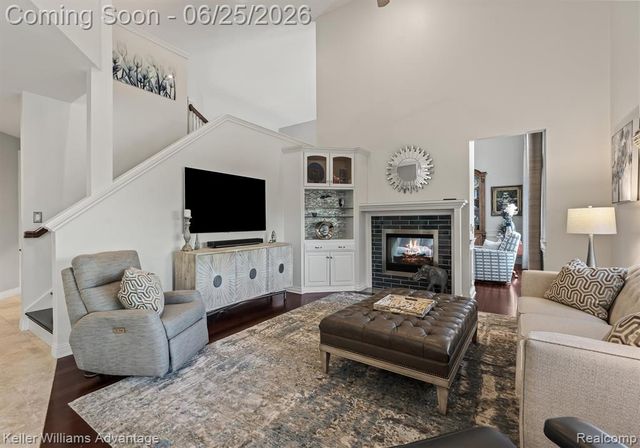 22878 Tree Top Court, South Lyon, MI 48178