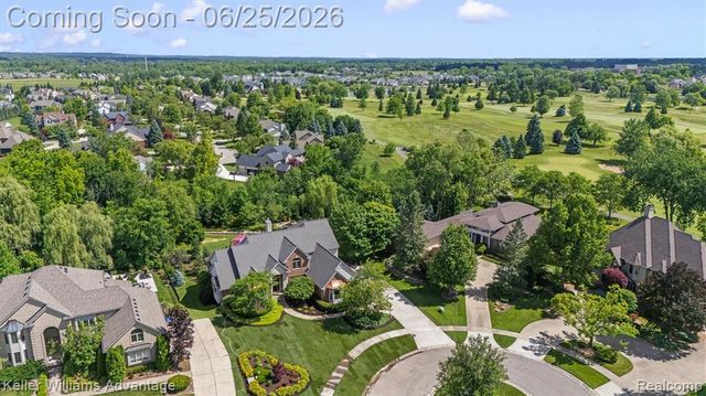 22878 Tree Top Court, South Lyon, MI 48178