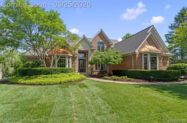 22878 Tree Top Court, South Lyon, MI 48178