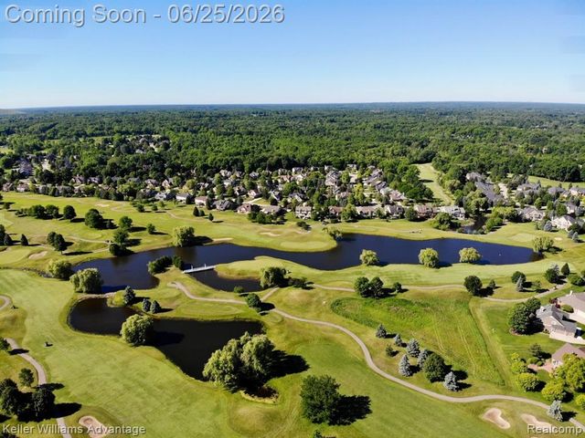 22878 Tree Top Court, South Lyon, MI 48178