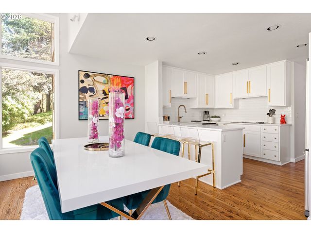 1826 Nw MILLER Rd, Portland, OR 97229