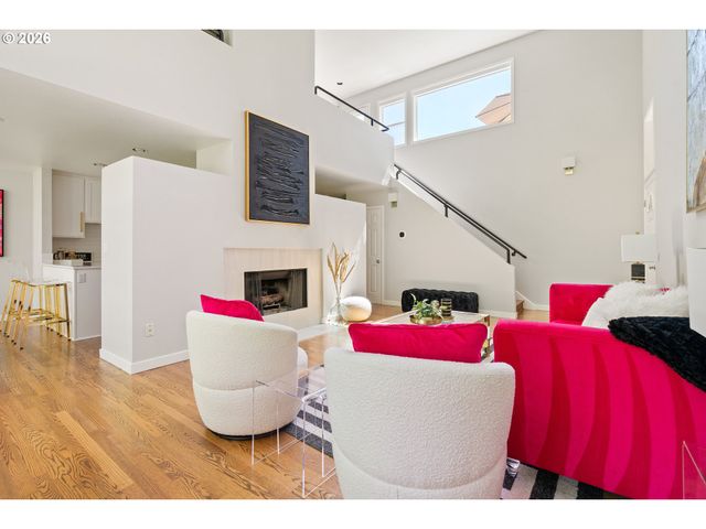 1826 Nw MILLER Rd, Portland, OR 97229