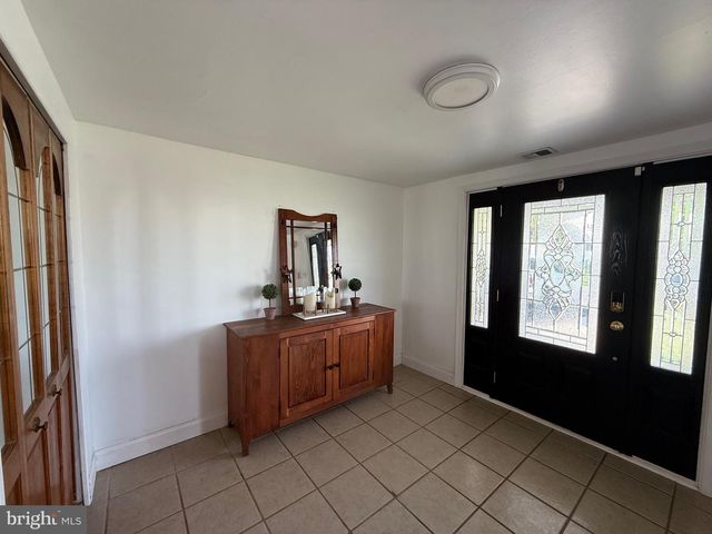 3404 PARKVIEW DR, Bensalem, PA 19020