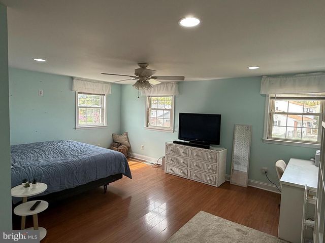 3404 PARKVIEW DR, Bensalem, PA 19020