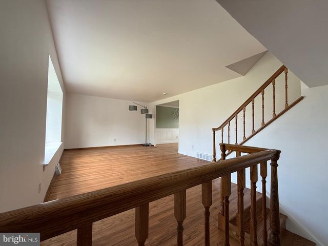 3404 PARKVIEW DR, Bensalem, PA 19020