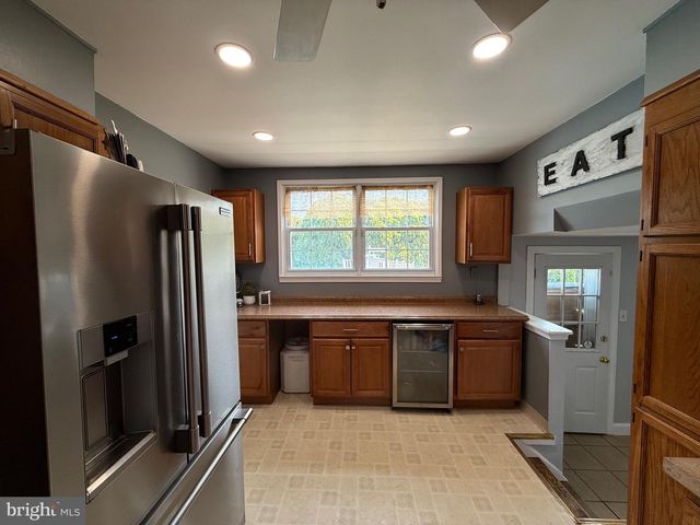 3404 PARKVIEW DR, Bensalem, PA 19020