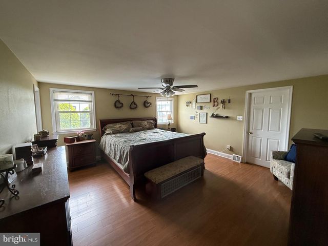 3404 PARKVIEW DR, Bensalem, PA 19020