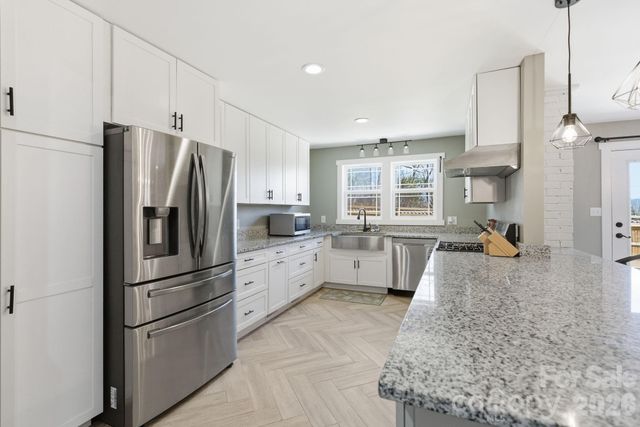 2269 Drexel Heights Street, Morganton, NC 28655