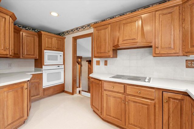 6786 River Road, Flushing, MI 48433