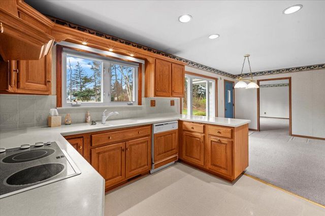 6786 River Road, Flushing, MI 48433