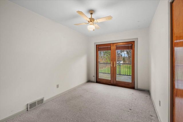 6786 River Road, Flushing, MI 48433