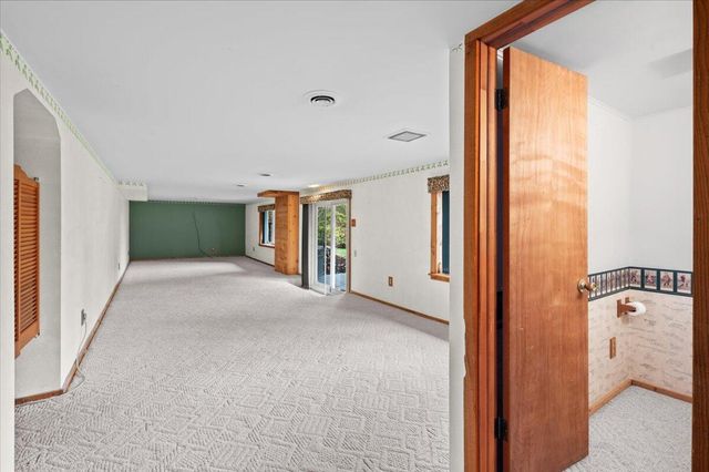 6786 River Road, Flushing, MI 48433